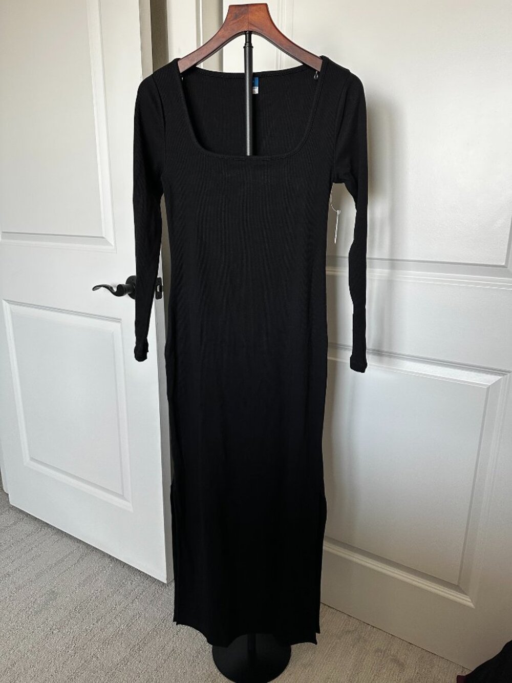 NWT Old Navy Black Ribbed Maxi Dress Long Sleeve Square Neck Size Medium